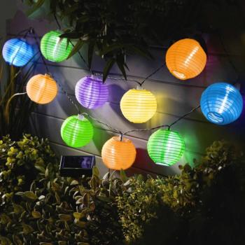 Napelemes lampion fényfüzér (10 db színes lampion, hidegfehér LED, 3,7 m) kép