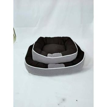 Puha és kényelmes plüss ágy kép