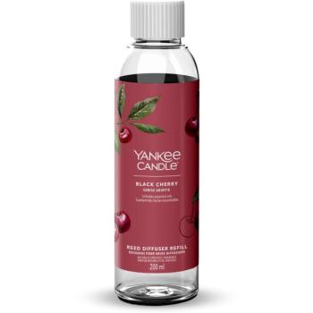 YANKEE CANDLE Signature Black Cherry utántöltő, 200 ml kép